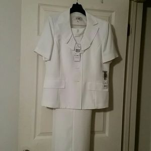 Le Suit 2pc pant suit vanilla ice